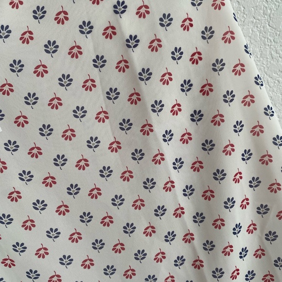 New Ann Taylor sleeveless white top red and blue geo print small - Picture 5 of 13